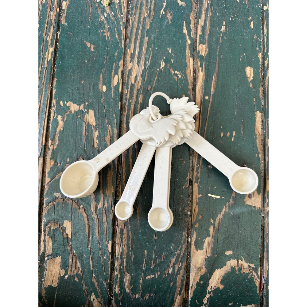 Vintage Rooster Cream Plastic Measuring Spoons Set Farmhouse Kitchen Decor